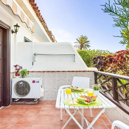 9 Amarilla Bay Pool Terrace Apartmán